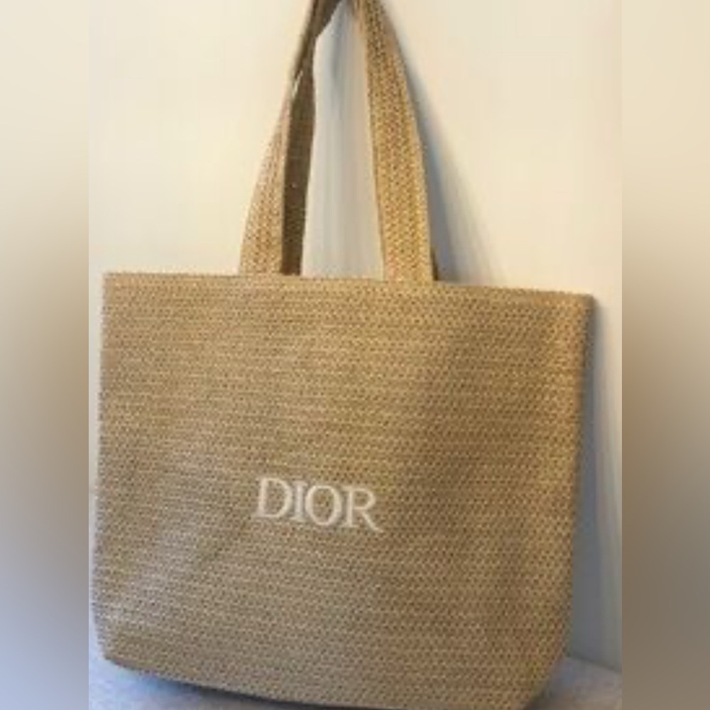Christian Dior Large Straw/ Raffia Tote Bag GWP / VIP New. - Picture 3 of 10